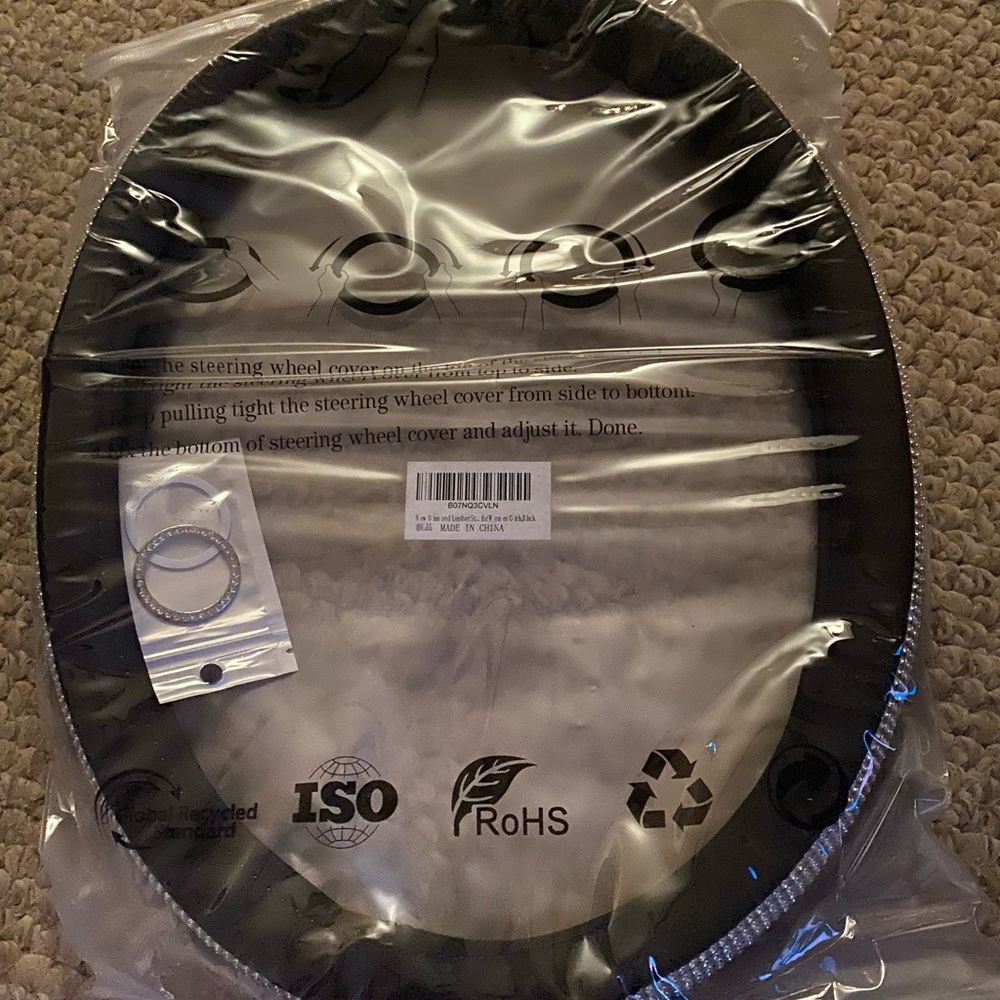 Steering wheel cover